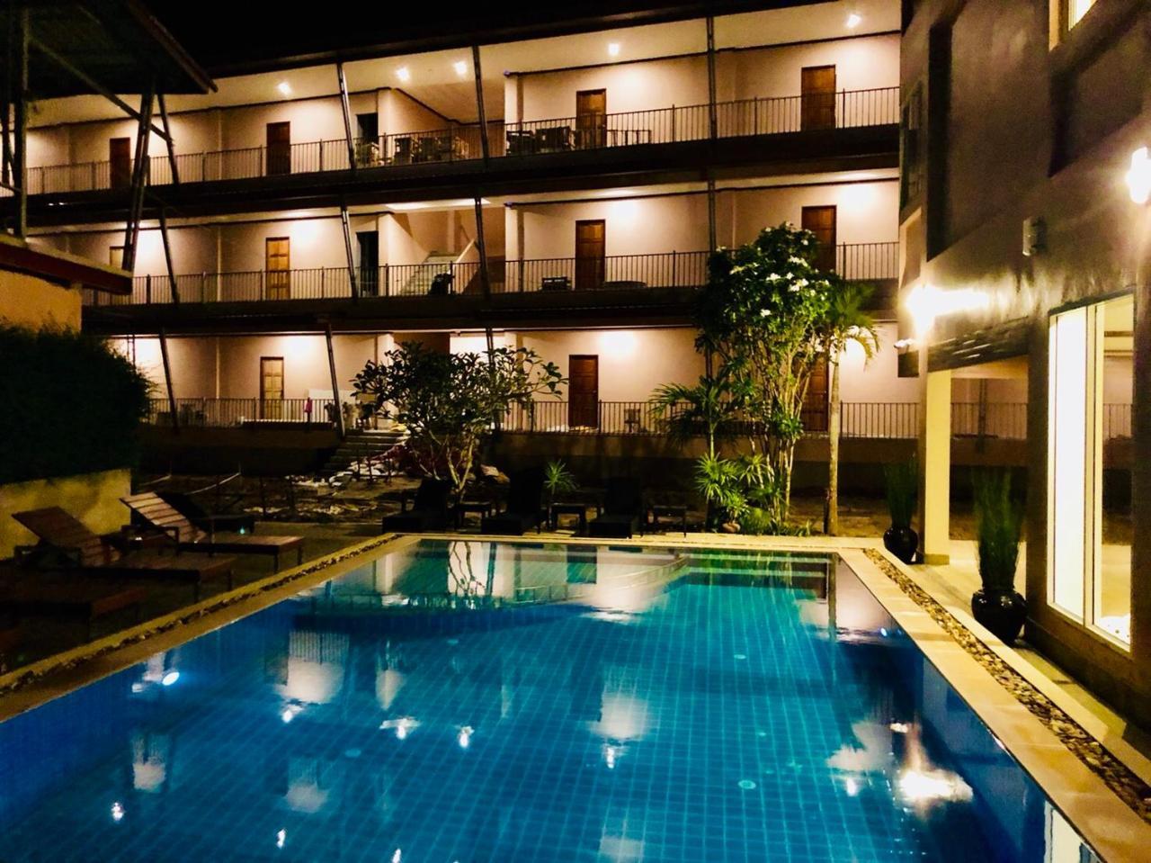 Snowhouse Aonang Krabi Hotel Ao Nang Ngoại thất bức ảnh
